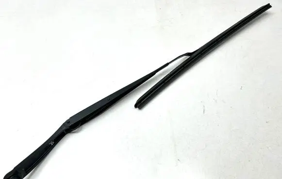 KIA EV6 Windshield/front glass wiper blade 