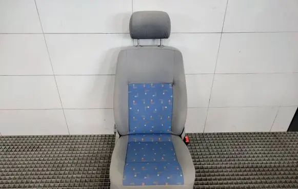 Volkswagen Transporter - Caravelle T5 Front passenger seat