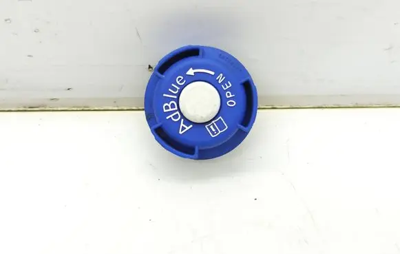 Citroen Berlingo Adblue tank cap 9822165280