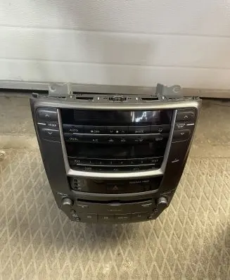 Lexus IS 220D-250-350 Radio/CD/DVD/GPS head unit 8612053400 FXMG9107ZT04