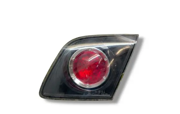 Tailgate rear/tail lights