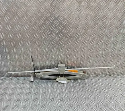 Nissan King Cab, Navara Lift Jack 