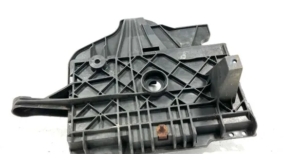 Battery tray