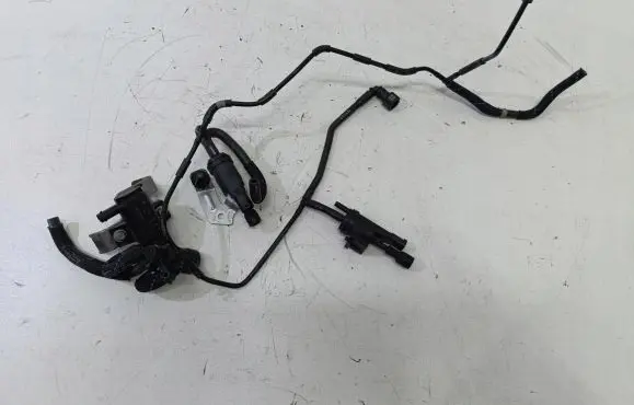 Mercedes-Benz C W205 Turbo solenoid valve A0001532000