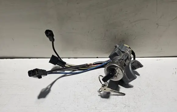 Mazda 626 Ignition lock SL10 YUHSHIN