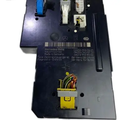 Mercedes-Benz C W204 Other control units/modules 2049060405 5DK011022