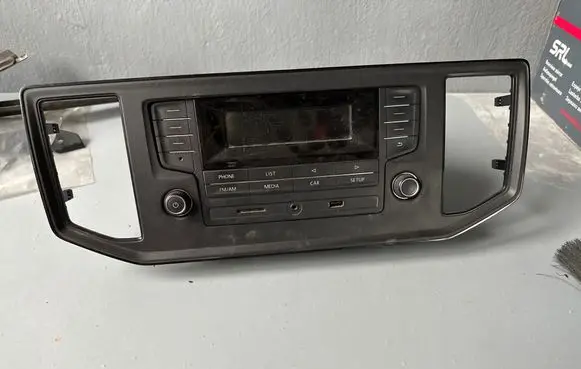 Volkswagen Crafter Radio/CD/DVD/GPS head unit 2E0035130 VWZGZ1V5599789