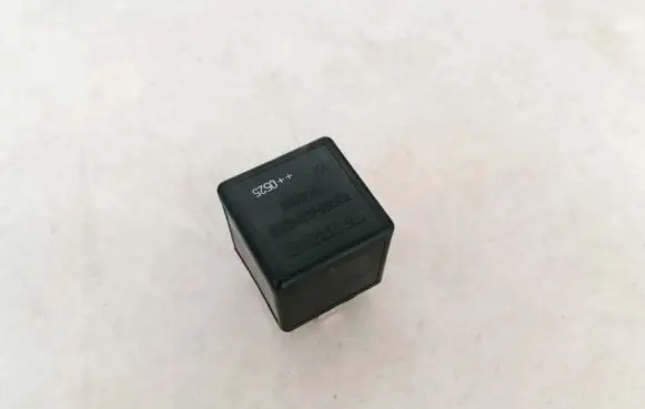 Volvo V50 Other relay v23134a52x345 v23134-a52-x345