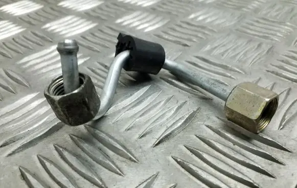 Seat Leon (5F) Fuel injector supply line/pipe 