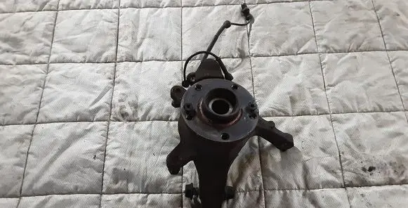 Renault Laguna II Front wheel hub spindle knuckle