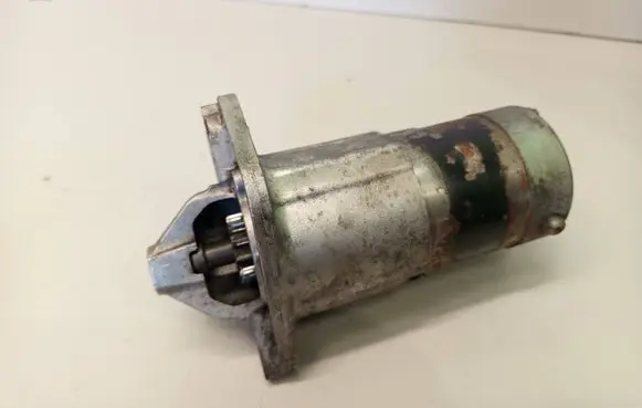 Nissan Qashqai Starter motor 8200584675A 8200584675
