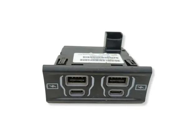 Jeep Grand Cherokee WL USB socket connector P68572629AA