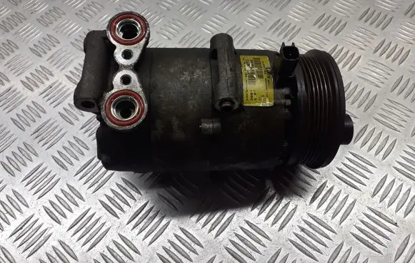 Ford Focus Air conditioning (A/C) compressor (pump) 3M5H-19D629-PH