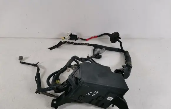 Toyota RAV 4 (XA30) Fuse module 82742-42030