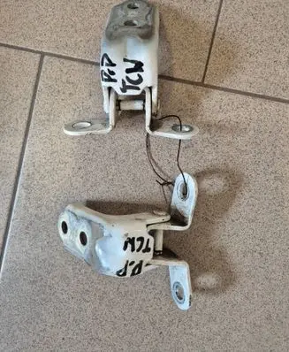 Front door hinge set