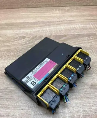 Ford Mondeo Mk III Comfort/convenience module 1S7T15K600BC 5WK48726C WITHPLUG