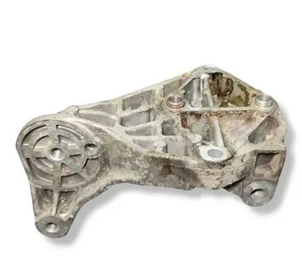 Iveco Daily 6th gen Generator/alternator bracket 504115732