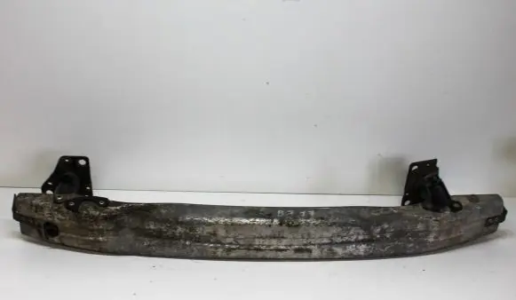 Volkswagen PASSAT B7 Front bumper cross member