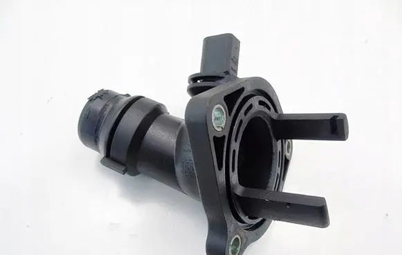 Audi A3 S3 8L Thermostat housing 06F121114