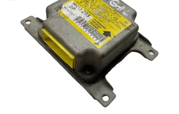 Mitsubishi Galant Airbag control unit/module MR213293 X6T41071 G17622666