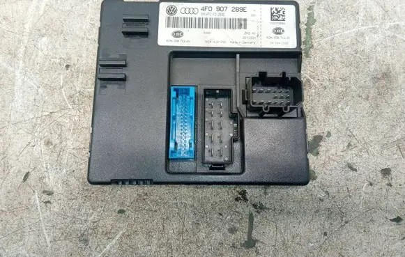 Audi A6 S6 C6 4F Comfort/convenience module 4F0907289E 5DK00876220 4F0910289E