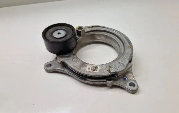 BMW X3 G01 Alternator belt tensioner 90053749