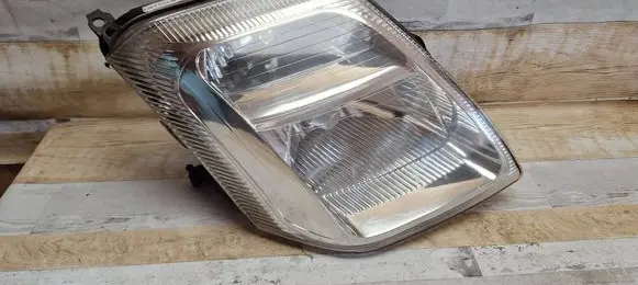 Citroen C2 Headlight/headlamp E131670