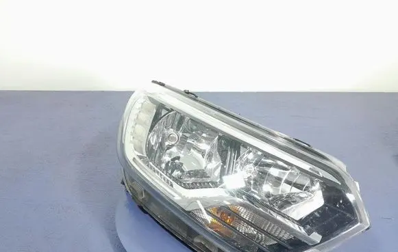 Chevrolet Express Headlight/headlamp 260103369R