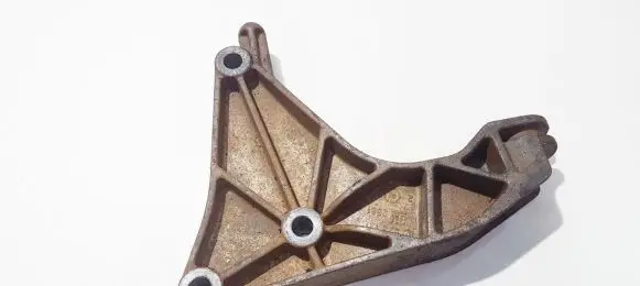 Opel Zafira A Engine mounting bracket 90575131 gm2581