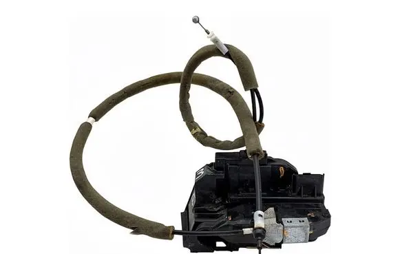 Nissan Qashqai Front door lock