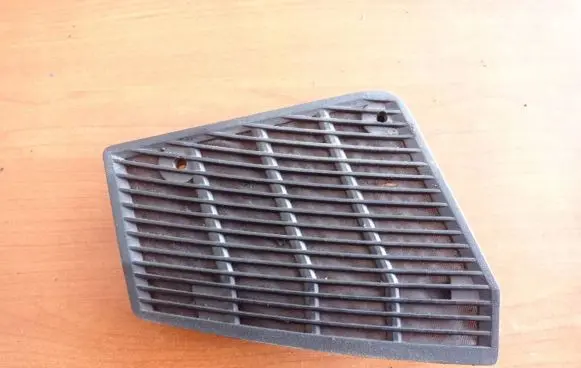 Mercedes-Benz 190 W201 Side speaker trim/cover 