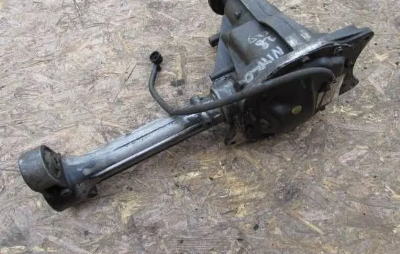 Dodge Nitro Front differential 4511