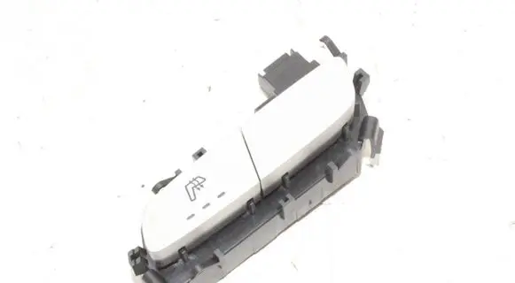 Mercedes-Benz C W205 Seat heating switch A2139057502