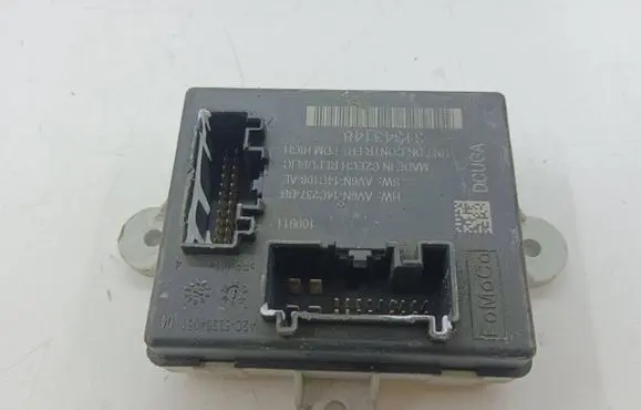 Ford C-MAX II Door control unit/module 31343148