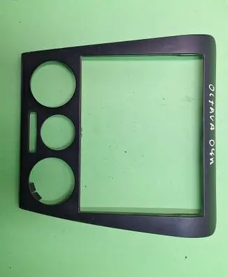 Skoda Octavia Mk2 (1Z) Radio/GPS head unit trim 1U1863399