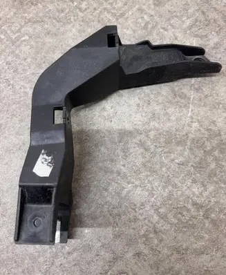 BMW i3 Headlight/headlamp mounting bracket 7331555