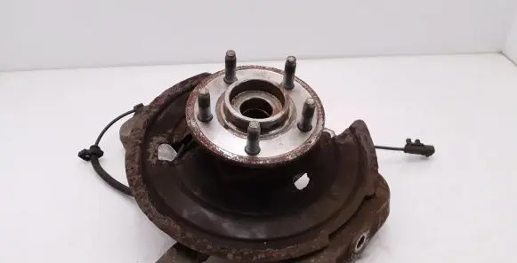 Dodge Nitro Front wheel hub P52125017AD