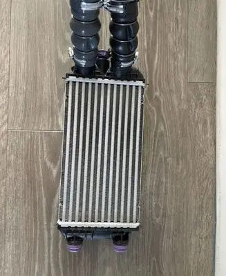 Citroen C4 II Intercooler radiator 9824742280