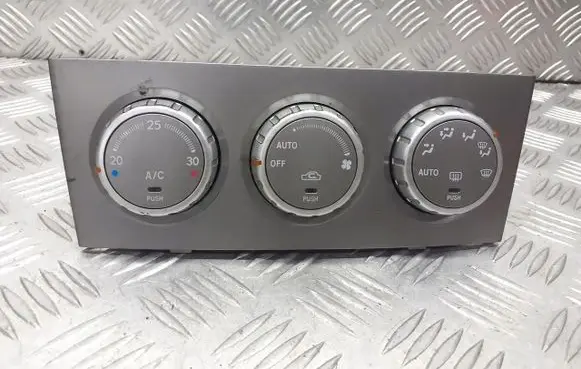 Subaru Forester SG Interior fan control switch 72311SA