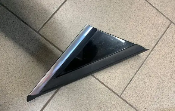 Peugeot 5008 Front arch trim 