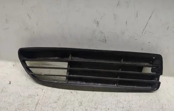 Audi A4 S4 B5 8D Front fog light trim/grill