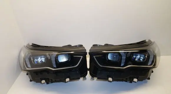 BMW 5 G60 G61 Headlights/headlamps set 5A798C404 5A798C304