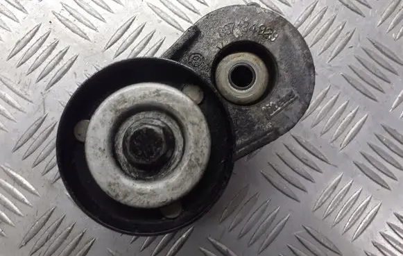 Opel Astra H Alternator belt tensioner pulley 897184929