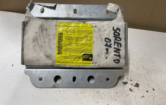 KIA Sorento Passenger airbag 845003E600 607891800A