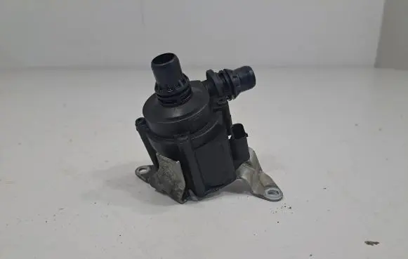 BMW X6 F16 Electric auxiliary coolant/water pump 8511748 8843815