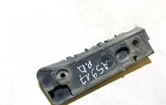 Audi A4 S4 B6 8E 8H Front bumper mounting bracket 8e0807284