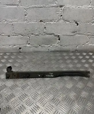 Toyota Avensis T270 Radiator support slam panel bracket 