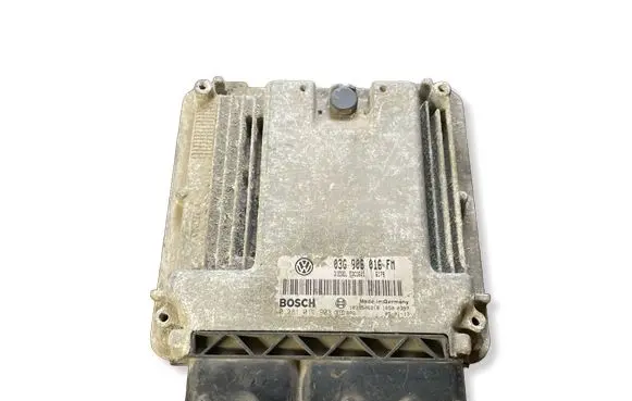 Volkswagen PASSAT B6 Engine control unit/module 03G906016FM