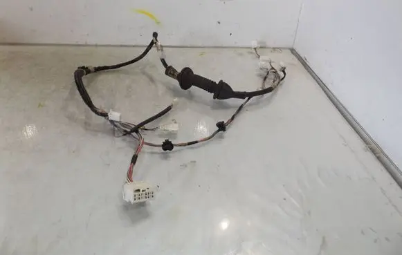 Toyota Yaris Front door wiring loom/harness boot 82152-0D400