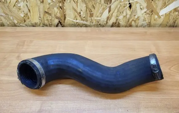 Volvo V70 Intercooler hose/pipe 30636812